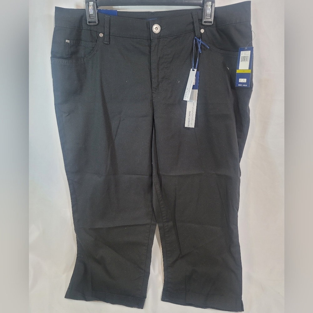 Bandolino Womens, black mandi capris, stretch fabric size 14, nwt